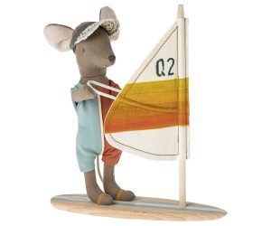 Beach mice, Surfer big brother