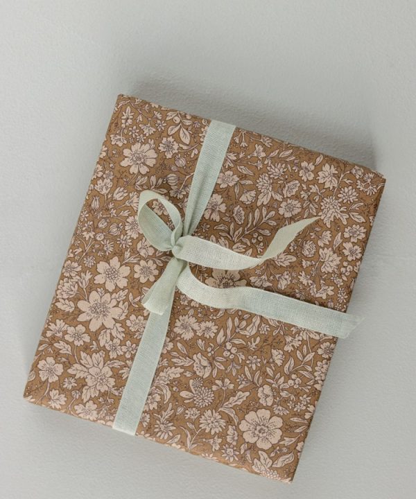 Gift wrap, Blossom ocher - 10 m