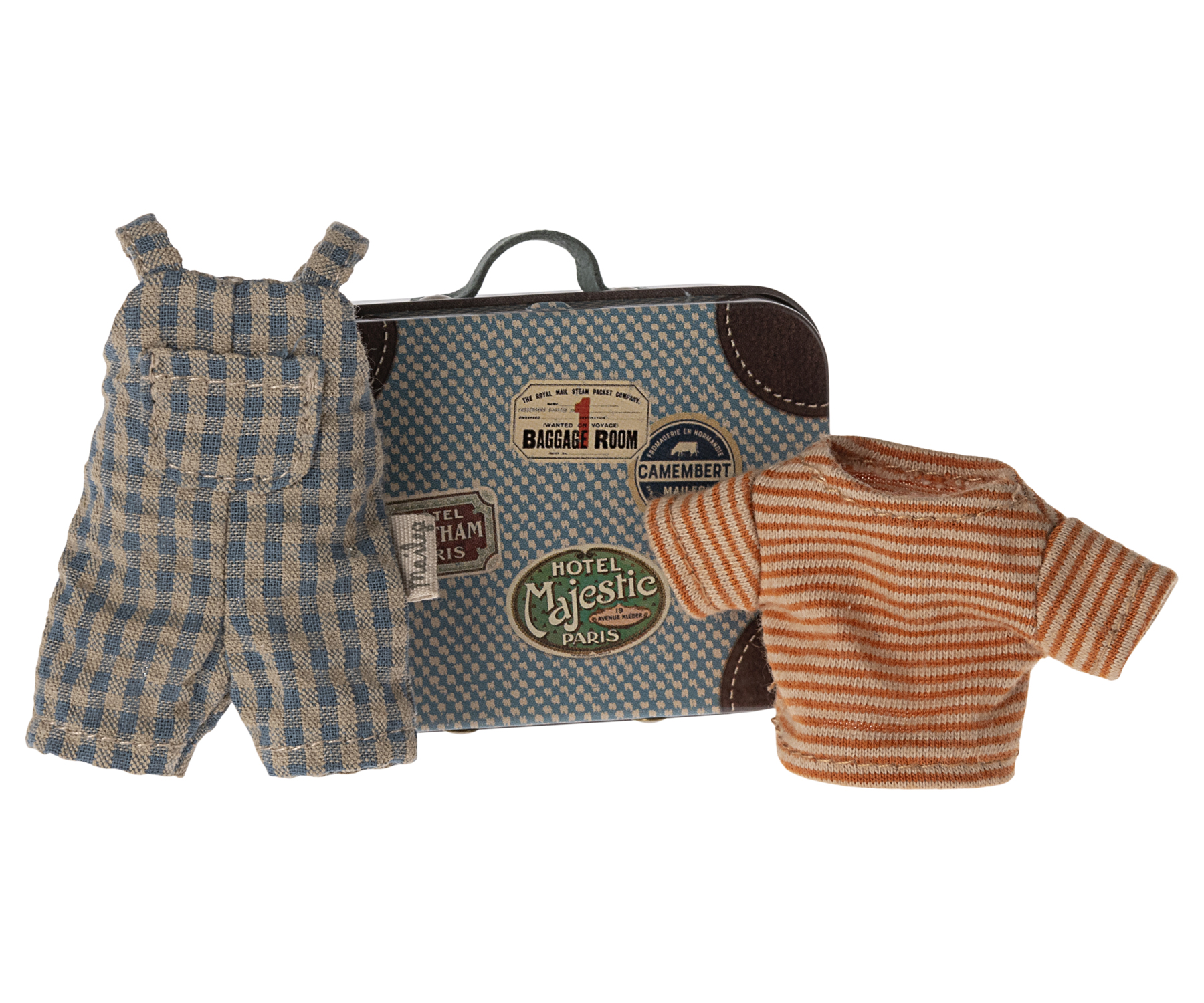 Knitted blouse and skirt in suitcase, Grandma mouse