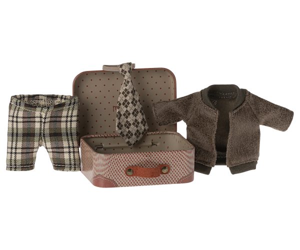 Jacket, pants and tie in suitcase, Grandpa mouse