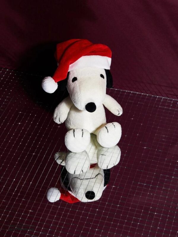 Snoopy with Christmas Hat - 17 cm