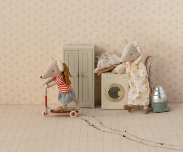 Closet, Mouse - Cream
