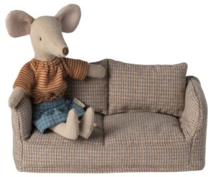 Couch, Mouse