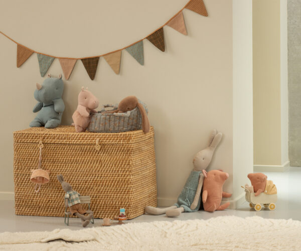 Safari friends, Hippo w. skirt, Small - Mint