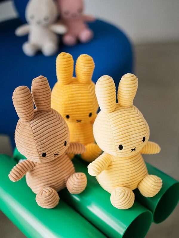 Miﬀy Corduroy - 23cm, Buttercream
