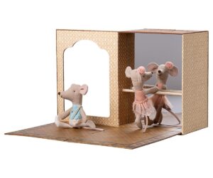 Ballet mice in dance studio, Little sister andbrother