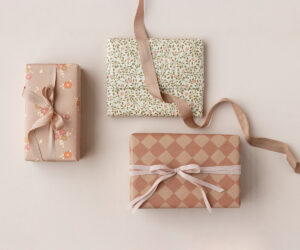 Gift wrap, 10 m - Checker - Powder/Vintage rose