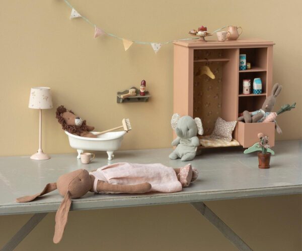 Bunny, Size 3 - Chocolate brown - Dress and shoes Bunny, Size 3 - Chocolate brown - Dress and shoes