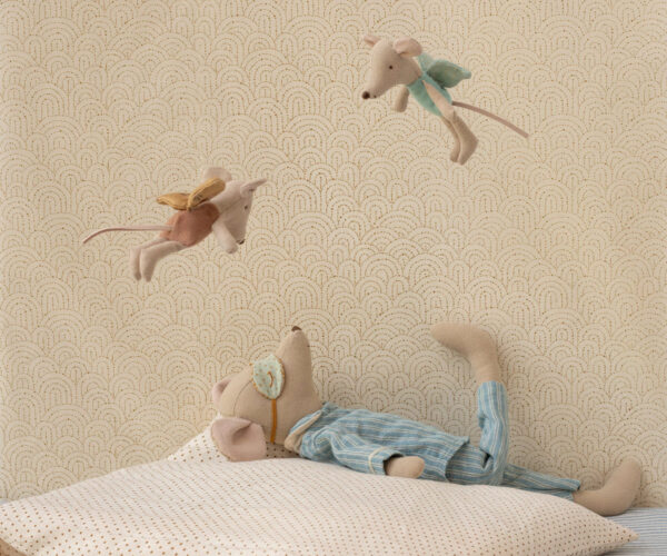 Medium mouse, Pyjamas