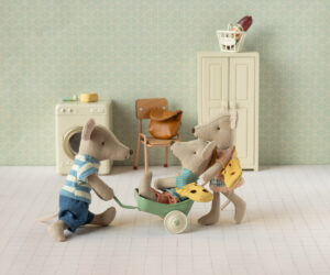 Tricycle mouse, Big brother - Brown